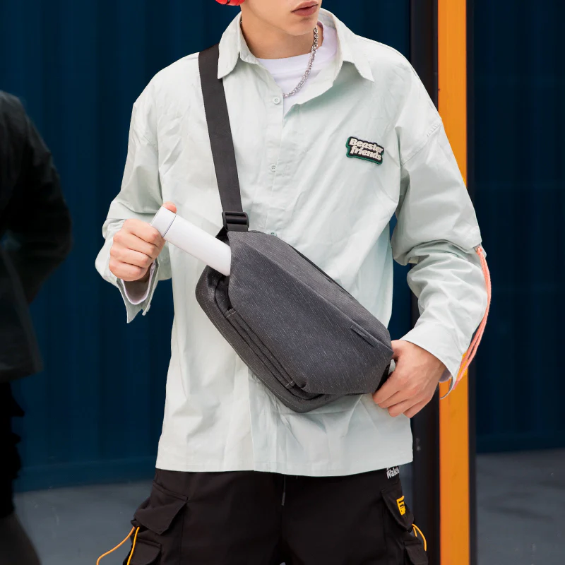 Fingon Ⅰ: Leather Large Capacity City Commuter Daily Messenger Bag - Image 11