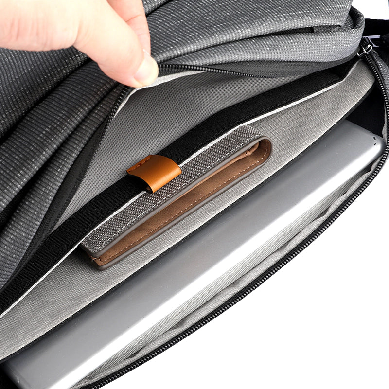 Fingon Ⅰ: Leather Large Capacity City Commuter Daily Messenger Bag - Image 6